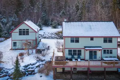 Image de Private, 10 minutes from Okemo with hot tub, pool table, and privacy
