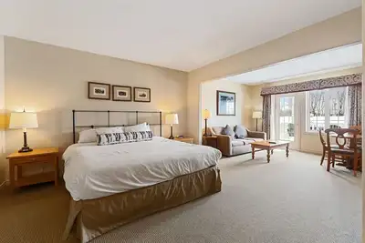 Image de Peaceful Escape King Bed and Outdoor Activities