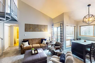 Image de Conveniently located condo with full kitchen, fast wifi, shared pool & hot tub