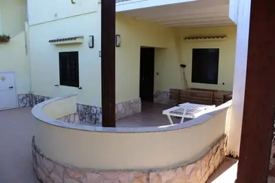 Image de Lovely 3-bedroom, 3-bathroom ground floor apartment - Sfinale