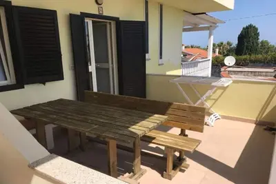 Image de Lovely three-room apartment for 4 people with veranda on the 2nd floor - New Port