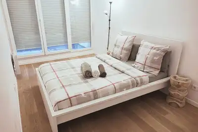 Image de À 15 minutes De Paris la Défense! Appartement avec parking privatif