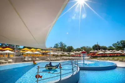 Lanterna Premium Camping Resort Istrian Home 4+2 for 6 persons
