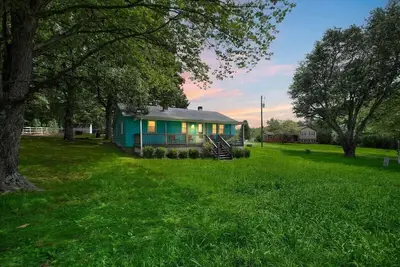 Image de Entire house in Afton, Va. The Road House at Stumble Creek - 2 bedroom