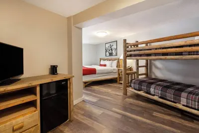 Image de Rustic Room | Indoor Swimming Pool and Mountain Views | Pets are Welcome