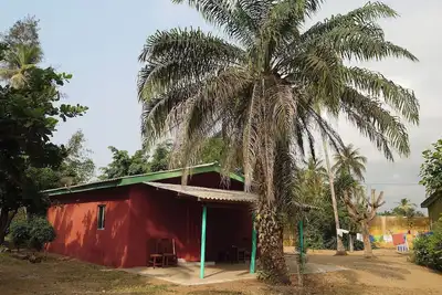 Image de Villa Rouge sur Lionsrest: un jardin tropical à 500m de la plage de l'Atlantique