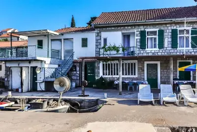 Image de Beachfront Escape – Steps from the Crystal-Clear Sea - One Bedroom Apartment