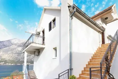 Image de Charming Kotor Bay Retreat Just Steps from the Beach - Double Room with Seaview