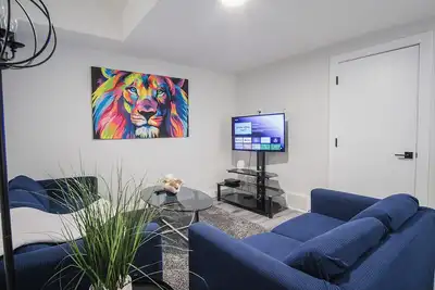 Image de 6km to Wem | Stylish & Private 2br Suite | Child - Friendly