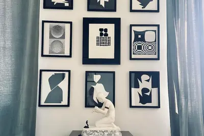 Image de chambre d'hôte avec terrasse et piscine vue exceptionnelle sur la cité médiévale