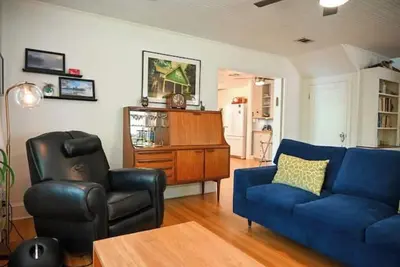 Image de The Travis Heights Farm House