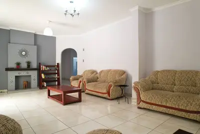 Image de Charming 3-bedroom resort with Garden, swimming pool, WiFi, Ac in Livingstone