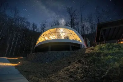 Image de Serene and Private Luxury Dome with  Amazing Mountain Range Views