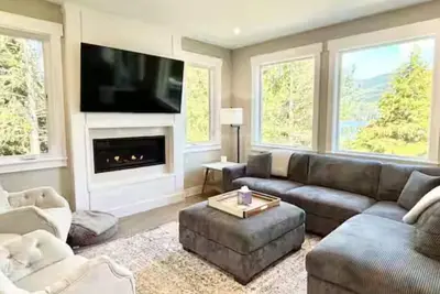 Image de Spacious 5-bedroom home w/Lake access, Ac in beautiful Sudden Valley/Bellingham,