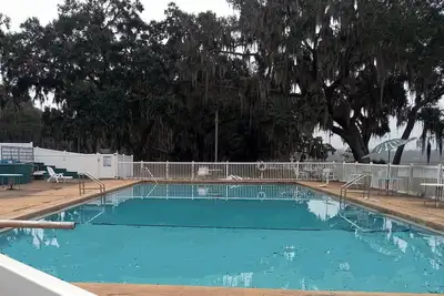 Image de Charming 1-bedroom cottage in beautiful Salt Springs Resort on Lake Kerr