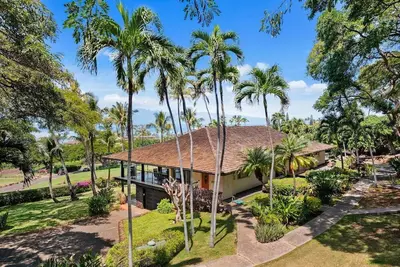 Image de Large Home 180° Ocean Views Walk2Beach Hale Kalapu