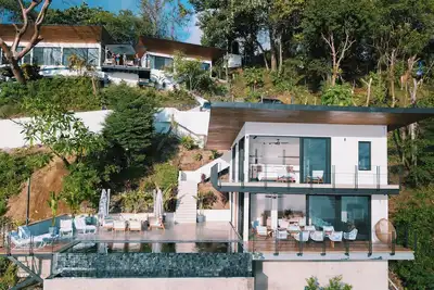 Seataya Oceanview Luxury Villas