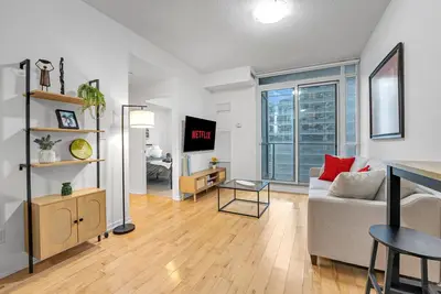 Image de *Rare* 4 Beds Condo Near Scotiabank/Rogers/Union