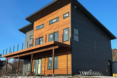 Image de East End Swell - New- Downstairs Retreat with Ocean, Mountain & Glacier Views
