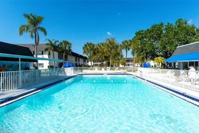 Image de 2nd Floor Condo Available Off Season Months!