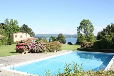 Image de Lèsia Oasis - The House on the Lake - beach and pool