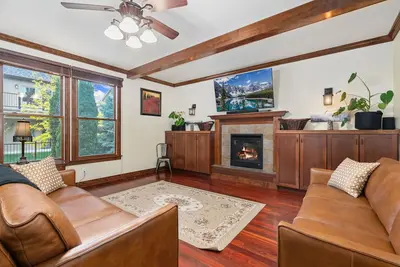 Image de The Fireside Retreat | 6 Bd, Sauna, Home Theater