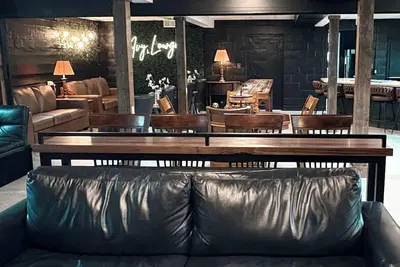 Image de Ft Recovery’s Historic Chapel with Speakeasy Hideaway - Host 40 guests/Sleeps 10