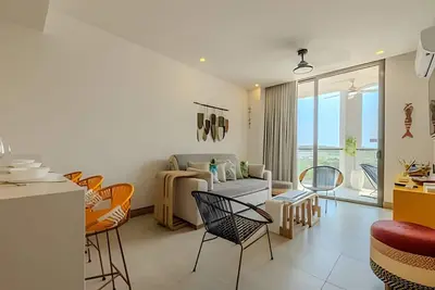 Image de New and Luxurious with direct access to the beach