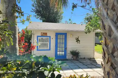 Image de Moon Dreams Cottage 1. 7 mi to Nokomis Beach