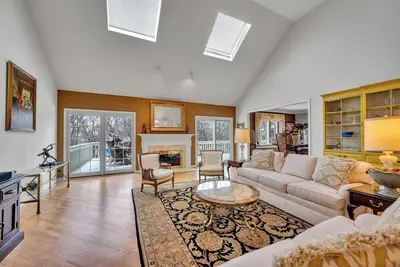 Image de Charming 3-bedroom house in lovely Winfield, Illinois with WiFi, Ac