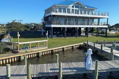Image de Kokomo Sands, Hatteras Village, Waterfront Home