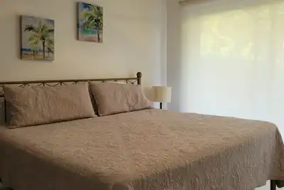 Image de Stylish 2br/2ba condo near the beach in gated Los Delfines Golf and Country Club