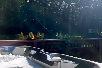 Image de Peak2Creek- HotTub, Close to Mountain, Backyard!