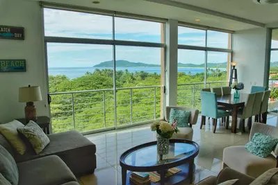 Image de Duplex Penthouse with Ocean View in Tamarindo, 5 min walk to the beach