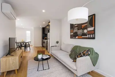 Image de Quirky New Stylish Free Park