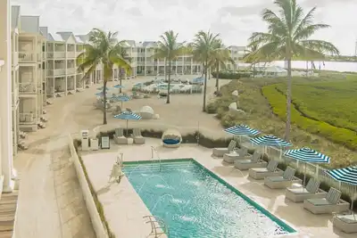 Marathon Oceanfront | 2 King Beds + Balcony