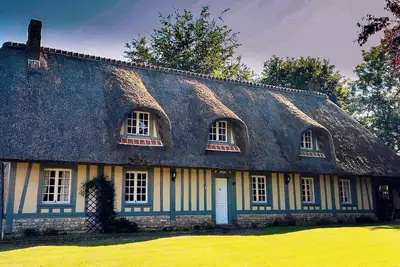 Image de La Chaumière de l'épine * Randonnées * Golf * Bisons & loups * 20km de la mer *