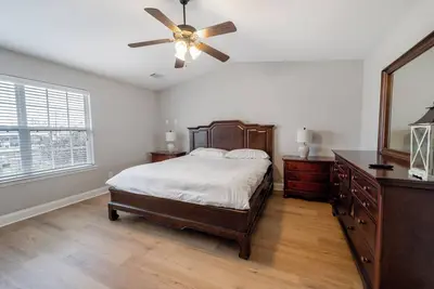 Image de 3 Br/3 Ba Cozy Townhome - 3 Miles from the Masters