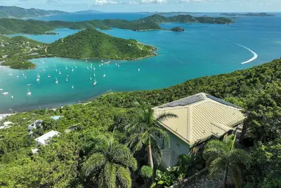 Image de Expansive Island Chain Views! Lunazul Cottage, 2br/2ba