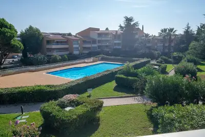 Image de C21Locationvacances T2 cabine rénové/Piscine/Clim/commerces