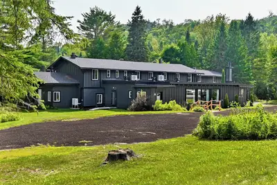 Swiss Inn - Chaletwow