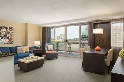 Image de Urban Suite Perfect for Shopping and Dining in Philly, Pets are Welcome For Free