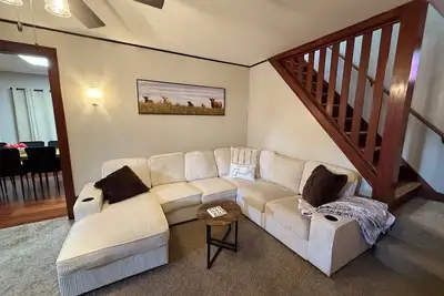 Image de Cozy Corner Cottage - 4 Bedroom Home