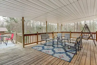 Image de < 1 Mi to Greers Ferry Lake: Dog-Friendly Home!