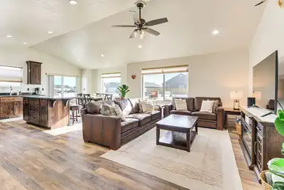 Image de 2 Mi to Beaverhead River: Family-Friendly Home!