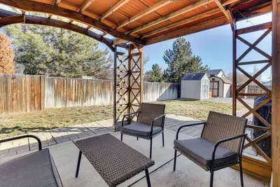 Image de 1 Mi to Boise Towne Square: Home w/ Patio!