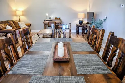 Image de 3 Bedroom, 1 Bath rock cottage in Walking Distance to Downtown Alpine