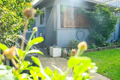 Image de Quaint early 1900's Cottage close to beach & shops with high speed internet