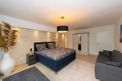 Image de 6 room vacation home in Fulda's top location and 1. 5 km from the center.