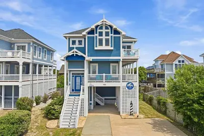 Image de Lazy Days and Nites | 1485 ft to the beach | Private Pool and Hot Tub